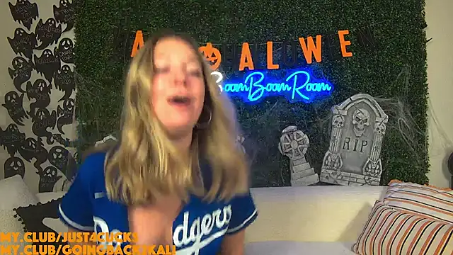 boomboomr00m online show from November 2, 4:39 am