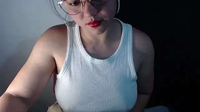 Snapshot of lizbodu chatting on April 25, 10:18 pm lizbodu online show from April 25, 10:18 pm