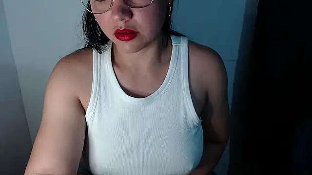 Snapshot of lizbodu chatting on January 7, 1:43 am lizbodu online show from January 7, 1:43 am