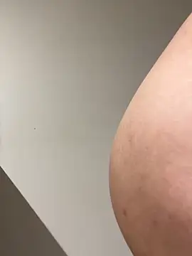 alextang2005 online show from March 7, 1:34 am