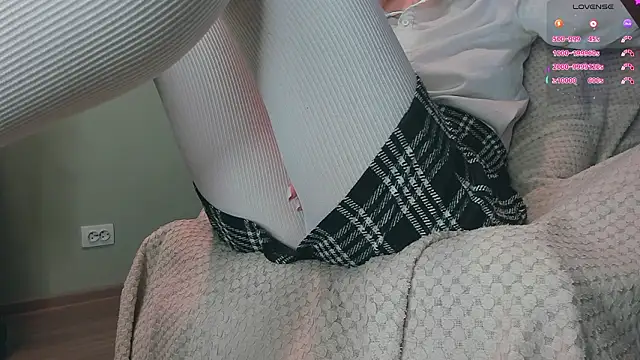 queen carly online show from February 13, 7:03 pm