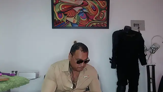 Snapshot of hardrock982 chatting on May 12, 1:06 pm hardrock982 online show from May 12, 1:06 pm