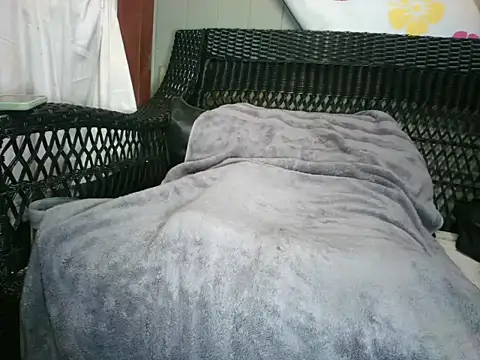 HungHawaiian808xh online show from April 11, 1:46 am