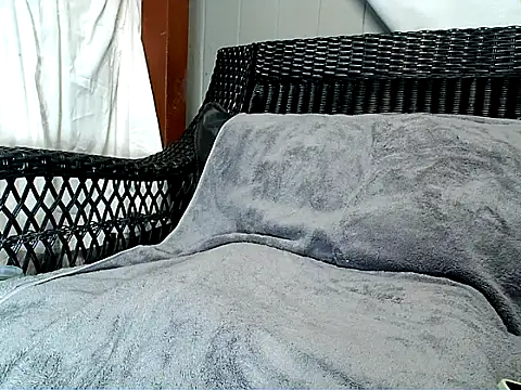 HungHawaiian808xh online show from April 8, 6:04 am