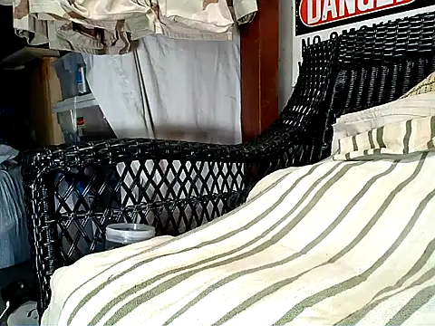 HungHawaiian808xh online show from March 27, 2:09 am