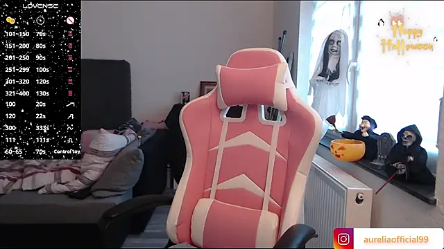 Snapshot of AureliaWinter chatting on November 1, 11:04 am AureliaWinter online show from November 1, 11:04 am