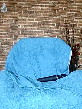  Horny milf  online show from July 2, 2:45 am