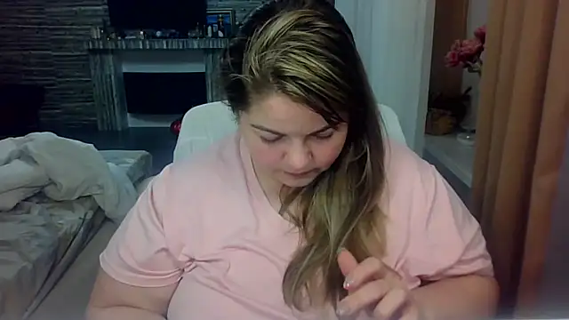 cute  cherry online show from March 12, 8:57 pm