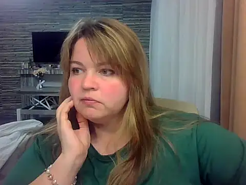 cute  cherry online show from May 7, 8:12 pm