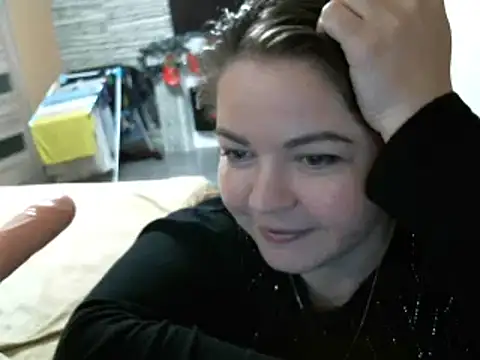 Snapshot of cute__cherry chatting on February 7, 7:06 pm cute  cherry online show from February 7, 7:06 pm