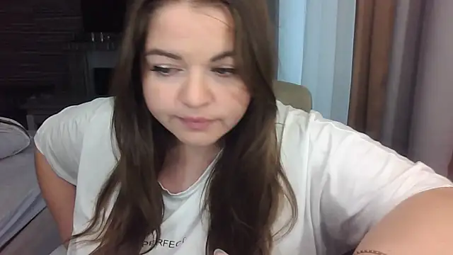 Snapshot of cute__cherry chatting on October 16, 11:51 am cute  cherry online show from October 16, 11:51 am