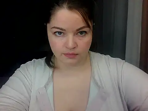 Snapshot of cute__cherry chatting on February 11, 4:18 pm cute cherry online show from February 11, 4:18 pm