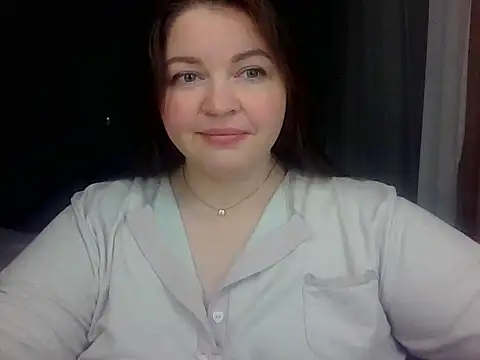 Snapshot of cute__cherry chatting on February 25, 9:47 pm cute cherry online show from February 25, 9:47 pm