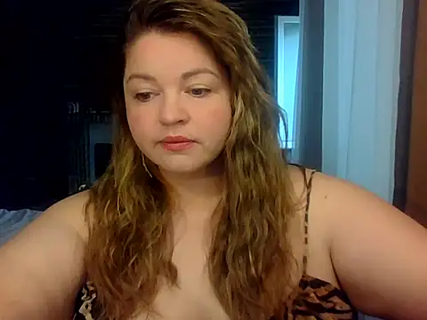 cute  cherry online show from May 29, 9:59 am