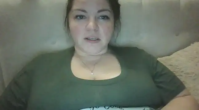 Snapshot of cute__cherry chatting on January 10, 10:04 pm cute  cherry online show from January 10, 10:04 pm