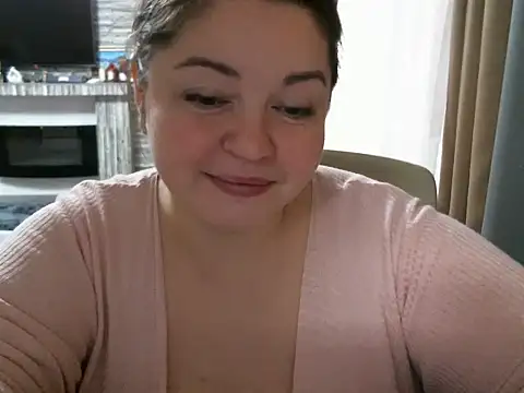 Snapshot of cute__cherry chatting on November 28, 10:15 am cute cherry online show from November 28, 10:15 am