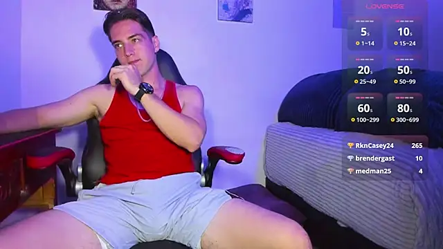 Snapshot of Alex_smith00 chatting on March 5, 2:03 am Alex smith00 online show from March 5, 2:03 am