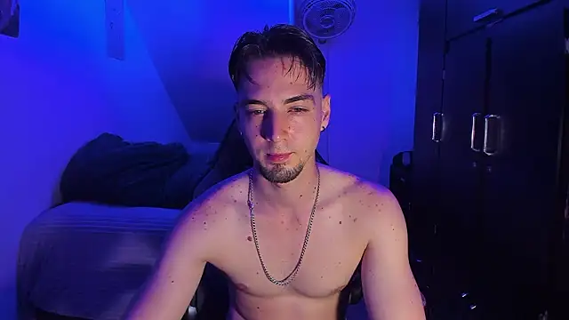 Alex smith00 online show from February 11, 6:52 pm