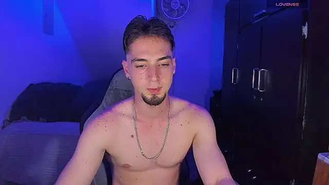 Alex smith00 online show from February 5, 10:05 pm