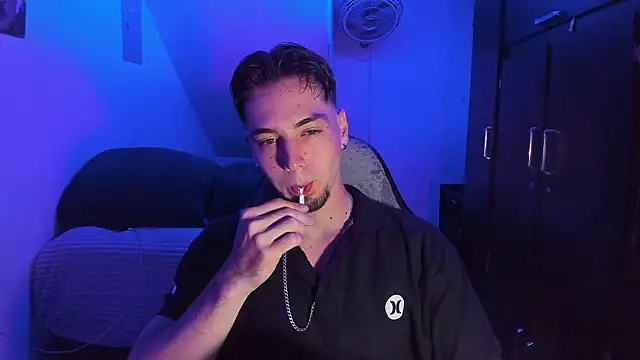 Alex smith00 online show from February 23, 11:16 pm