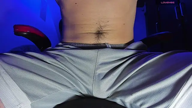 Snapshot of Alex_smith00 chatting on September 27, 2:18 am Alex smith00 online show from September 27, 2:18 am