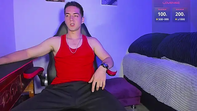 Snapshot of Alex_smith00 chatting on March 12, 11:22 pm Alex smith00 online show from March 12, 11:22 pm