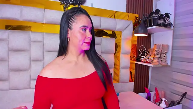 bigass monic online show from April 11, 3:14 am