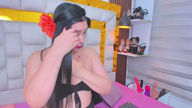 bigass monic online show from November 8, 3:43 am