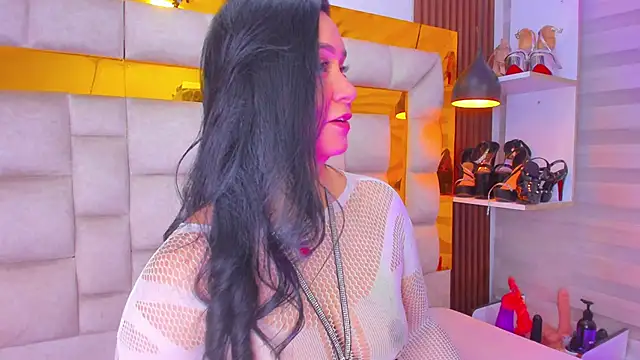 bigass monic online show from February 6, 3:35 am