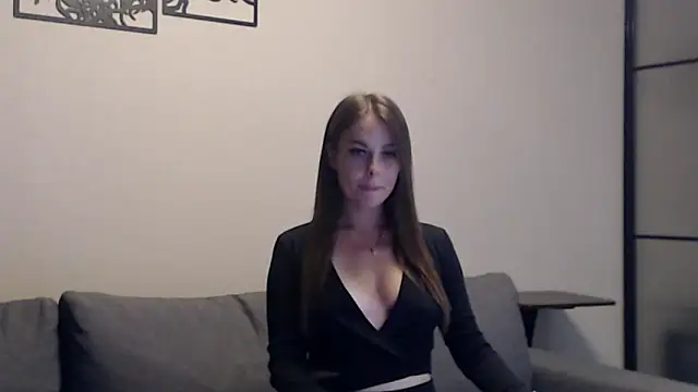 Melanie Scott Richerds online show from September 22, 8:15 pm