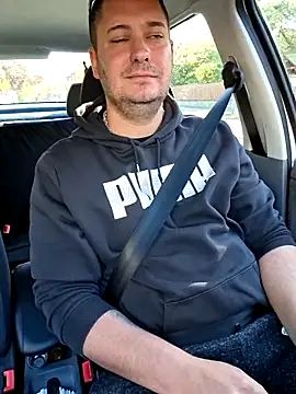 Snapshot of nemes2 chatting on October 27, 7:42 am nemes2 online show from October 27, 7:42 am