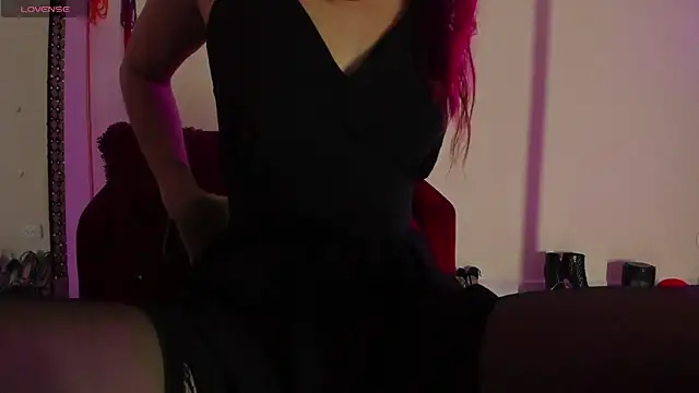 Cristina  Smith online show from March 9, 10:08 pm