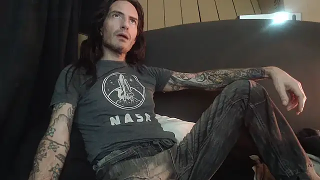 Snapshot of Bailey39 chatting on March 14, 11:43 pm Bailey39 online show from March 14, 11:43 pm