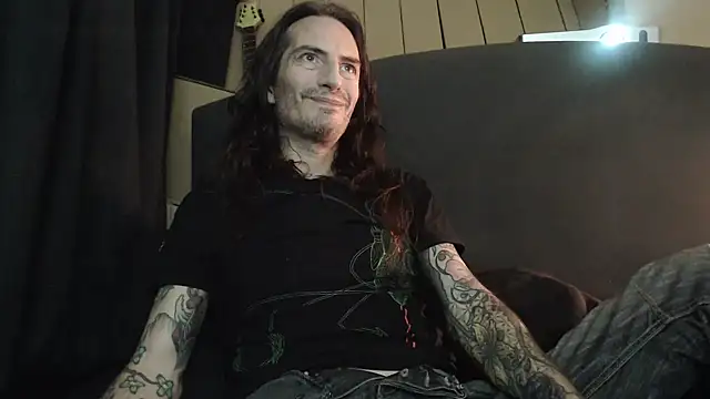 Snapshot of Bailey39 chatting on March 18, 1:46 am Bailey39 online show from March 18, 1:46 am