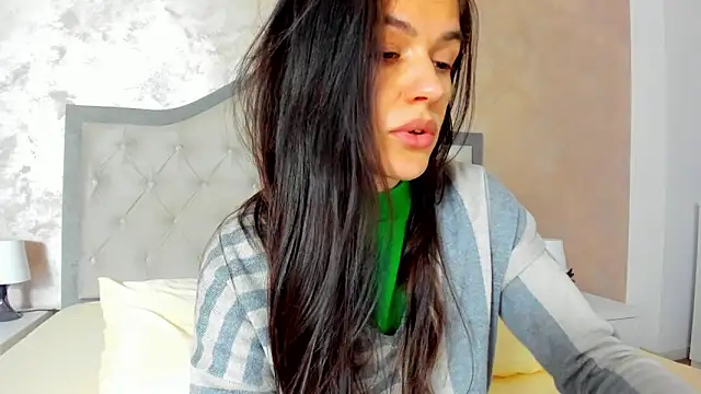 JennaMyers online show from March 3, 8:16 pm