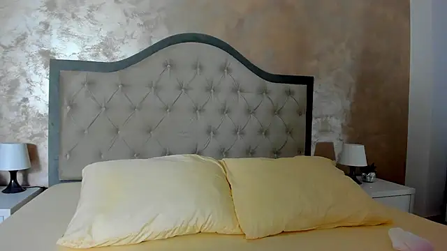 JennaMyers online show from March 6, 8:04 pm