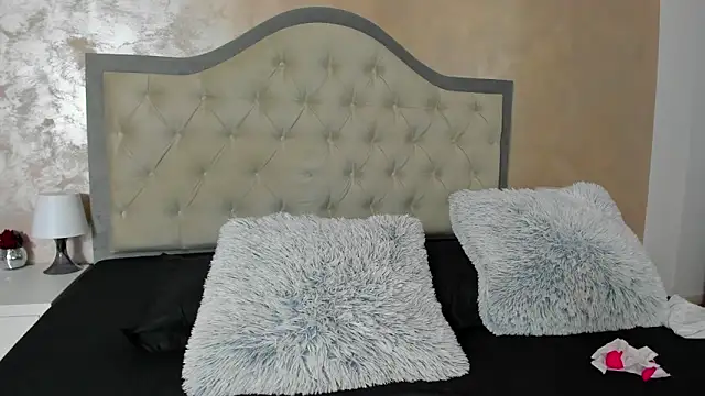 Snapshot of JennaMyers chatting on November 7, 8:13 pm JennaMyers online show from November 7, 8:13 pm