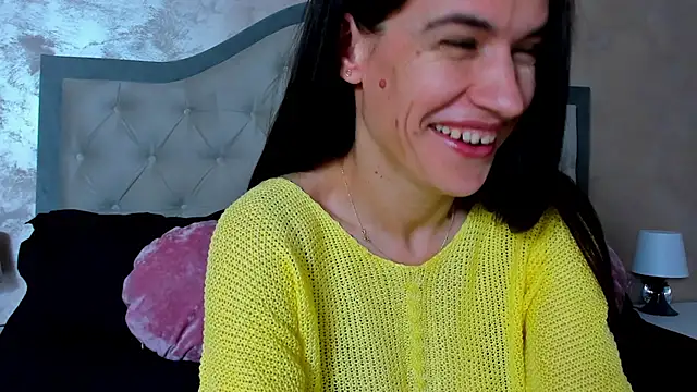 JennaMyers online show from April 10, 7:10 pm