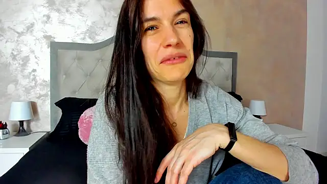 JennaMyers online show from April 8, 7:04 pm