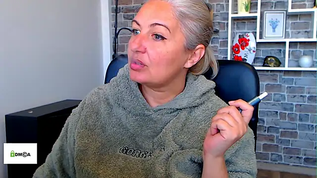 angel devil milf online show from March 13, 11:48 am