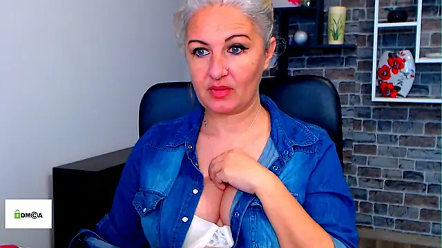 angel devil milf online show from November 28, 12:05 pm