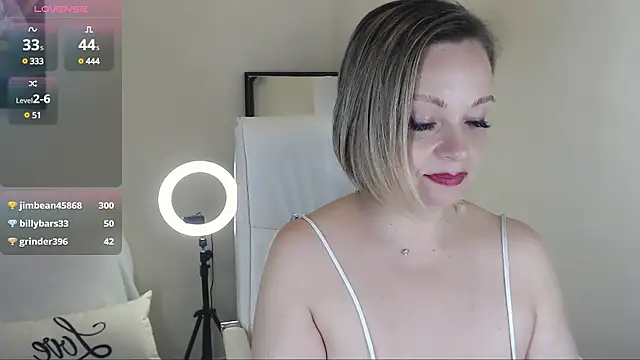 Tilly Eliot online show from March 5, 12:38 am