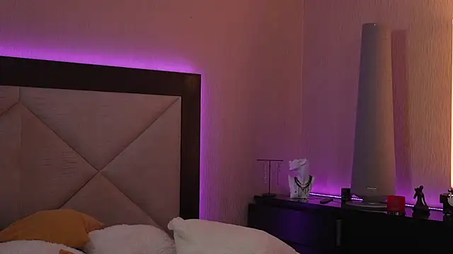 GirlGogo online show from March 18, 10:21 pm