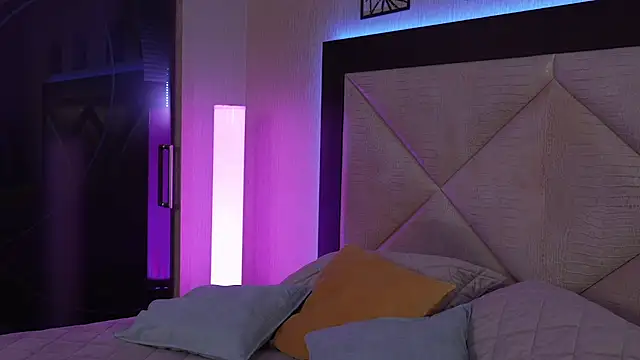 GirlGogo online show from November 5, 8:12 pm