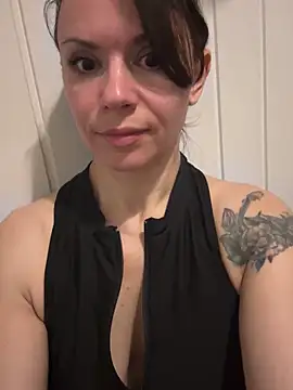 Snapshot of SofiaFoster_ chatting on September 24, 7:53 pm SofiaFoster online show from September 24, 7:53 pm
