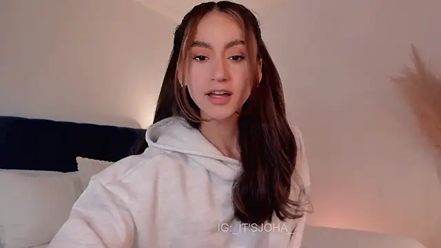  Amatista online show from February 21, 4:20 pm