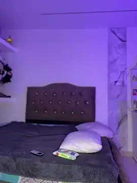 alysson 18 online show from March 28, 1:12 pm