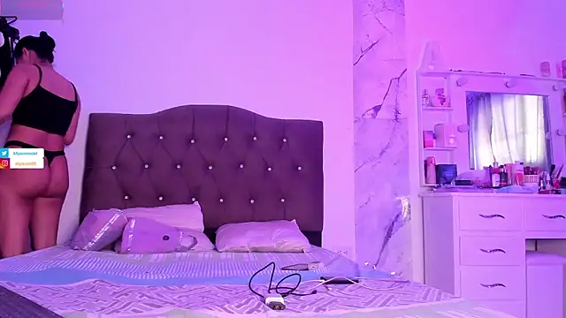 Snapshot of alysson_18 chatting on June 15, 2:06 pm alysson 18 online show from June 15, 2:06 pm