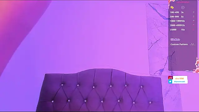 Snapshot of alysson_18 chatting on September 30, 1:17 pm alysson 18 online show from September 30, 1:17 pm