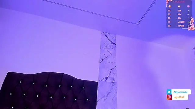 alysson 18 online show from January 7, 1:49 pm